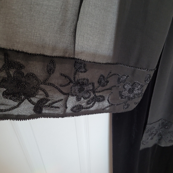 Floor Length Black Velvet Evening Gown - Picture 5 of 7